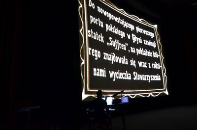 Pokaz filmu archiwalnego o wycieczce Hallerczyków do Polski – Kraków, 6 maja 2019