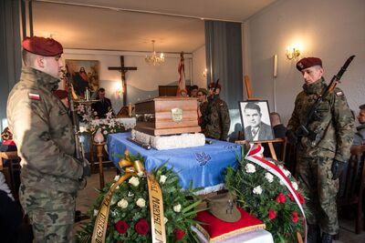 Pogrzeb Mikołaja Mazura „Paska”, żołnierza podziemia niepodległościowego – Bochnia, 21 listopada 2019