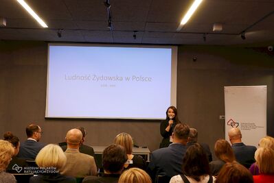 Krakowski IPN przeprowadził w Markowej warsztaty dla nauczycieli