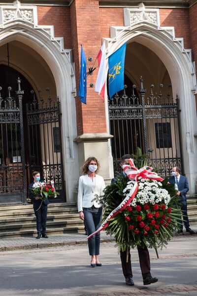 Uroczystość upamiętniająca martyrologię Polaków, więźniów niemieckich obozów koncentracyjnych Ravensbrück, Sachsenhausen i Dachau – Kraków, 30 kwietnia 2020. (fot. Agnieszka Masłowska IPN)