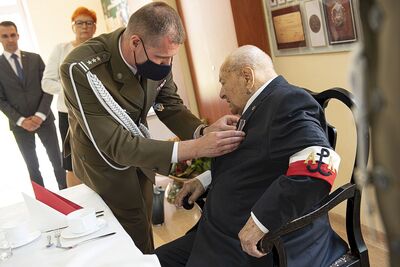 8 lipca 2020, Tarnów. Setna rocznica urodzin płk. Zdzisława Baszaka. Fot. Agnieszka Masłowska (IPN)