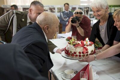 8 lipca 2020, Tarnów. Setna rocznica urodzin płk. Zdzisława Baszaka. Fot. Agnieszka Masłowska (IPN)
