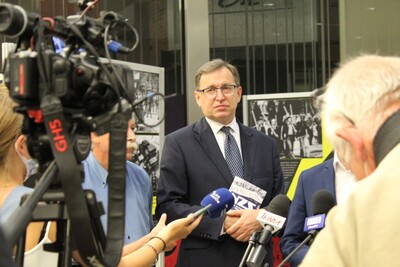 Odsłonięcie wystawy „NZS – pokolenia przemian 1980-2020” na Dworcu Głównym w Krakowie fot. Żaneta Wierzgacz