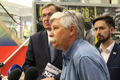 Odsłonięcie wystawy „NZS – pokolenia przemian 1980-2020” na Dworcu Głównym w Krakowie fot. Żaneta Wierzgacz