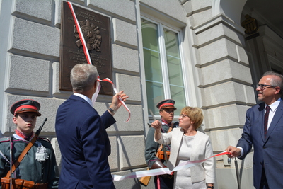 Odsłonięcie tablicy poświęconej Armii Ochotniczej 1920 r. oraz otwarcie plenerowej wystawy IPN w Kielcach - fot. Katarzyna Pronobis