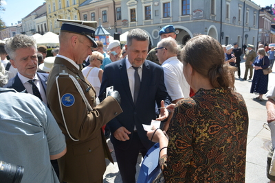 Odsłonięcie tablicy poświęconej Armii Ochotniczej 1920 r. oraz otwarcie plenerowej wystawy IPN w Kielcach - fot. Katarzyna Pronobis