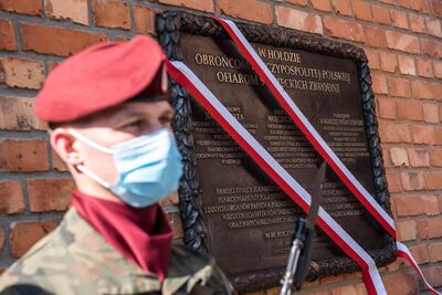 Odsłonięcie tablicy pamięci ofiar zbrodni katyńskiej – Skomielna Biała, 13 września 2020. Fot. Agnieszka Masłowska IPN