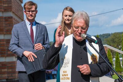 Odsłonięcie tablicy pamięci ofiar zbrodni katyńskiej – Skomielna Biała, 13 września 2020. Fot. Agnieszka Masłowska IPN