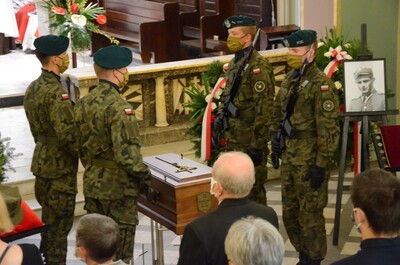 W Krakowie odbyły się uroczystości pogrzebowe Stanisława Szajny „Orła” - fot. Żaneta Wierzgacz