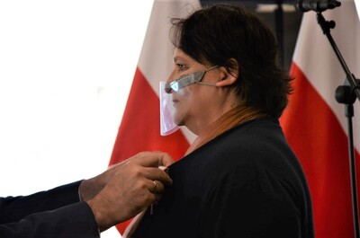 Działaczom opozycji wręczono w Krakowie Krzyże Wolności i Solidarności - fot. Żaneta Wierzgacz