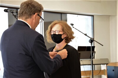 Działaczom opozycji wręczono w Krakowie Krzyże Wolności i Solidarności - fot. Żaneta Wierzgacz