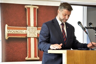 Działaczom opozycji wręczono w Krakowie Krzyże Wolności i Solidarności - fot. Żaneta Wierzgacz