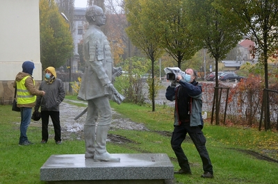 4.11.2020 w Krakowie stanął pomnik Pála Telekiego. Fot. Janusz Ślęzak (IPN)