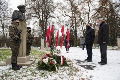 10.12.2020. Krakowska uroczystość w przeddzień rocznicy śmierci gen. Maczka. Fot. Agnieszka Masłowska (IPN)