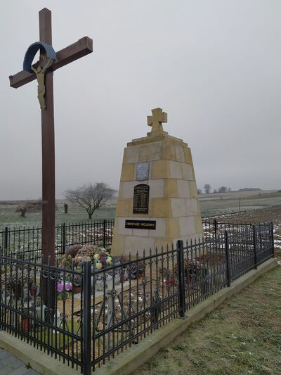 Wyremontowany pomnik w Kaszowie