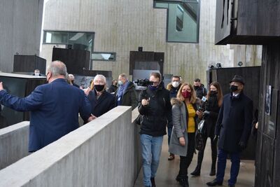 22.01.2021. Wizyta wiceprezesa IPN dr. Mateusza Szpytmy w Mauzoleum Martyrologii Wsi Polskich w Michniowie. Fot. Katarzyna Pronobis (IPN)