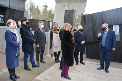 22.01.2021. Wizyta wiceprezesa IPN dr. Mateusza Szpytmy w Mauzoleum Martyrologii Wsi Polskich w Michniowie. Fot. Katarzyna Pronobis (IPN)