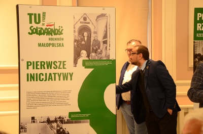 Wystawa „TU rodziła się Solidarność rolników” w Zakliczynie, fot. Żaneta Wierzgacz (IPN)