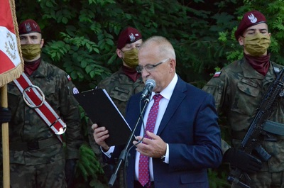 W Gruszowie odsłonięto tablicę pamięci Polaków ratujących Żydów fot. Żaneta Wierzgacz IPN