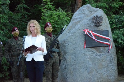 W Gruszowie odsłonięto tablicę pamięci Polaków ratujących Żydów fot. Żaneta Wierzgacz IPN