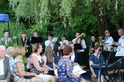 W Gruszowie odsłonięto tablicę pamięci Polaków ratujących Żydów fot. Żaneta Wierzgacz IPN