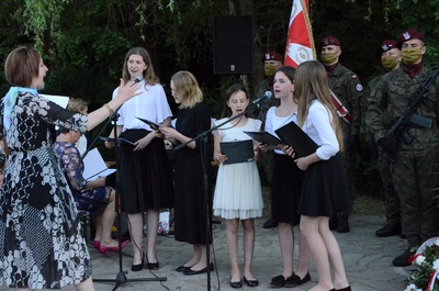 W Gruszowie odsłonięto tablicę pamięci Polaków ratujących Żydów fot. Żaneta Wierzgacz IPN