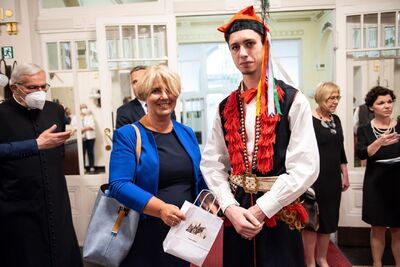 Prezesi IPN oraz Zastępca Dyrektora odznaczeni ryngrafem 400-lecia obecności Zakonu Mniszek Dominikańskich w Krakowie na Gródku - fot. Agnieszka Masłowska (IPN)