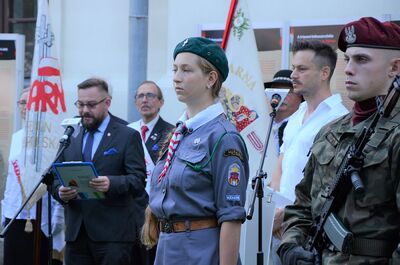 Odsłonięcie pomnika Pála Telekiego w Krakowie. Fot. Janusz Ślęzak (IPN)