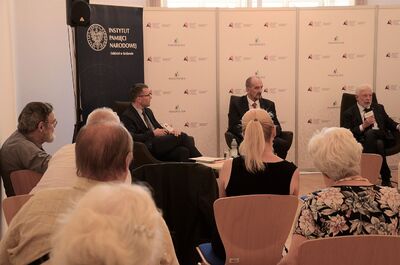 Odsłonięcie pomnika Pála Telekiego w Krakowie. Fot. Janusz Ślęzak (IPN)