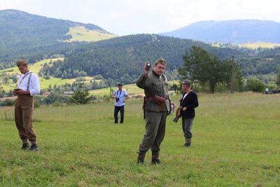 Rekonstrukcja zrzutów alianckich na Dzielcu w Słopnicach z udziałem krakowskiego IPN – 16 lipca 2017