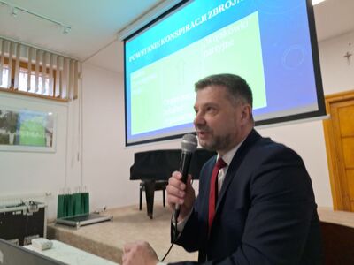 Otwarcie w Domu Polskim w Budapeszcie wystawy „Polskie Państwo Podziemne” i wykład „Armia Krajowa i Akcja »Burza«”. Fot. Janusz Ślęzak (IPN)