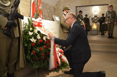 Kierownictwo IPN uczciło w Krakowie ofiary katastrofy smoleńskiej. Fot. Janusz Ślęzak (IPN)