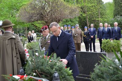 Kierownictwo IPN uczciło w Krakowie ofiary katastrofy smoleńskiej. Fot. Janusz Ślęzak (IPN)