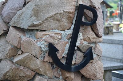 Mogiła żołnierzy AK na cmentarzu w Luborzycy. Fot. Janusz Ślęzak (IPN)