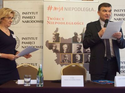 Dr hab. Danuta Jastrzębska-Golonka, prof. Tadeusz Wolsza