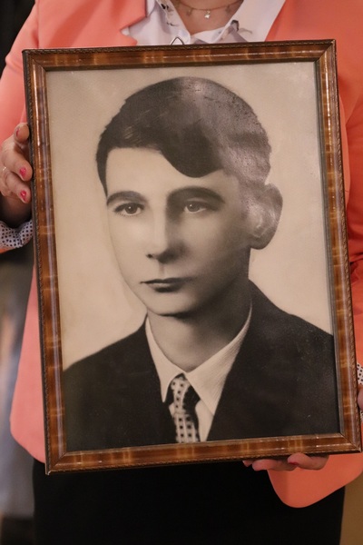 Odsłonięcie tablicy Pamiątkowej Zbigniewa Godlewskiego w Gałkowie Dużym 16.12.2020r.
Fot. Kornelia Zaborska IPN Oddział w Łodzi