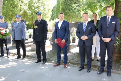 14 czerwca 2021 r. Pomniki Poświęcony Ofiarom Obozów (Cmentarz Komunalny "Doły" w Łodzi)Narodowy Dzień Pamięci Ofiar Niemieckich Nazistowskich Obozów Koncentracyjnych i Obozów Zagłady