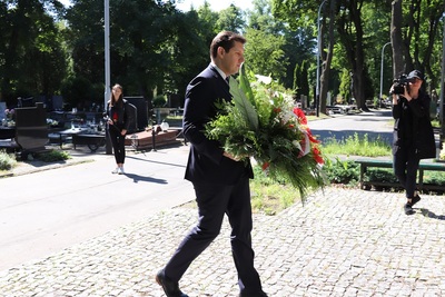 14 czerwca 2021 r. Pomniki Poświęcony Ofiarom Obozów (Cmentarz Komunalny "Doły" w Łodzi)Narodowy Dzień Pamięci Ofiar Niemieckich Nazistowskich Obozów Koncentracyjnych i Obozów Zagłady