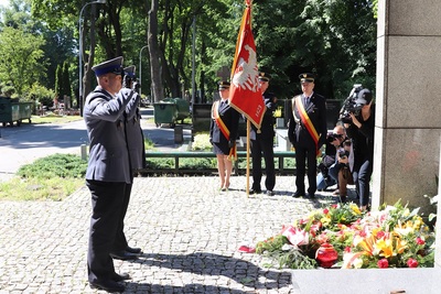 14 czerwca 2021 r. Pomniki Poświęcony Ofiarom Obozów (Cmentarz Komunalny "Doły" w Łodzi)Narodowy Dzień Pamięci Ofiar Niemieckich Nazistowskich Obozów Koncentracyjnych i Obozów Zagłady