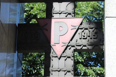 14 czerwca 2021 r. Pomniki Poświęcony Ofiarom Obozów (Cmentarz Komunalny "Doły" w Łodzi)Narodowy Dzień Pamięci Ofiar Niemieckich Nazistowskich Obozów Koncentracyjnych i Obozów Zagłady