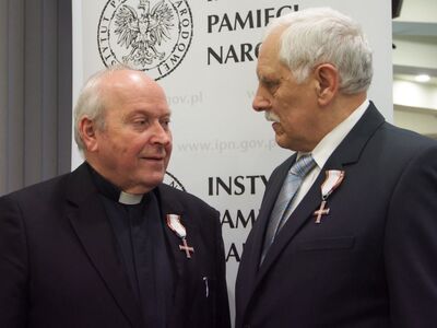 Od lewej: o. Józef Łągwa, Andrzej Słowik