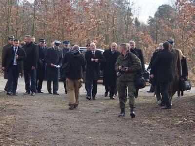 Zdjęcia z uroczystego pogrzebu ofiar egzekucji niemieckich w Zgierzu i Lasach Lućmierskich
