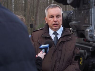 Zdjęcia z uroczystego pogrzebu ofiar egzekucji niemieckich w Zgierzu i Lasach Lućmierskich