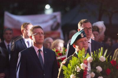 Delegacja Instytutu Pamięci Narodowej, od lewej dr Dariusz Rogut, dyrektor Oddziału w Łodzi oraz prezes dr Jarosław Szarek (foto: Sebastian Szwajkowski / Radio Łódź)