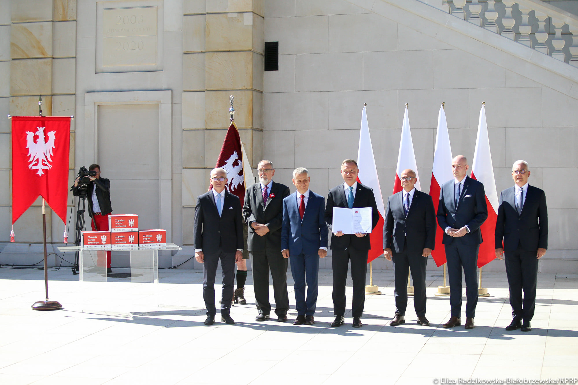 Tomasz Łęcki, Tadeusz Musiał, Przemysław Terlecki, Prezydent Andrzej Duda, Jacek Gursz, Rafał Reczek, Dariusz Grzybek. Fot. Eliza Radzikowska-Białobrzewska (KPRP) Tomasz Łęcki, Tadeusz Musiał, Przemysław Terlecki, Prezydent Andrzej Duda, Jacek Gursz, Rafał Reczek, Dariusz Grzybek. Fot. Eliza Radzikowska-Białobrzewska (KPRP)
