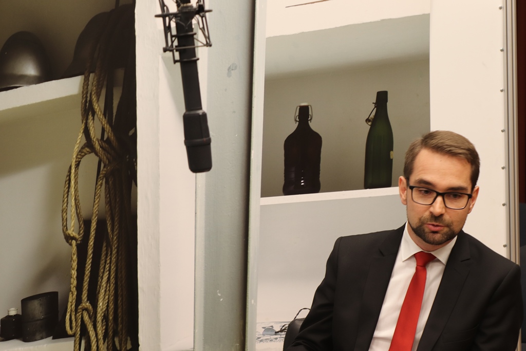 Dr Maciej Mazurkiewicz Dr Maciej Mazurkiewicz