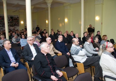 Na sali znajdowali się członkowie najbliższej rodziny Arcybiskupa Baraniaka. Fot. Jan Kołodziejski