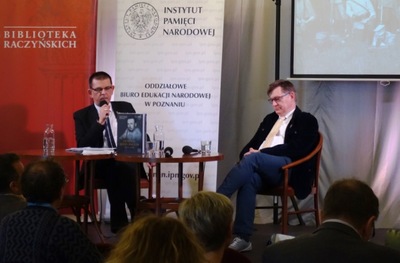 Spotkanie ze współautorami albumu „Generał Józef Haller 1873-1960” dr. Wojciechem J. Muszyńskim oraz dr. Rafałem Sierchułą. Fot. W. Sobócki