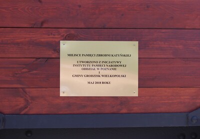 Uroczystość odsłonięcia Miejsca Pamięci Zbrodni Katyńskiej