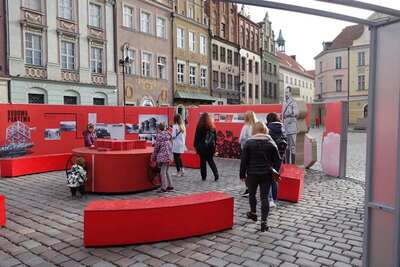 „Powstała, by żyć”